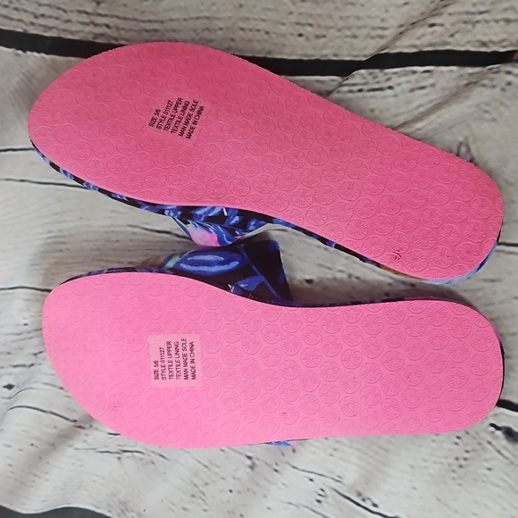 Lilly Pulitzer Maritime Velour Slippers in Onyx Earned Stripes Size 5/6 - Picture 3 of 8